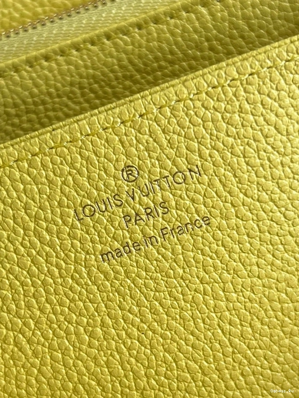 Louis ZIPPY Vuitton Wallet 0501